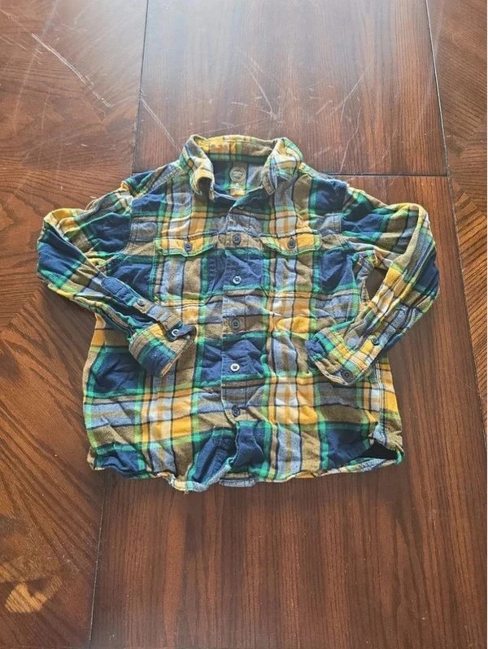 Youth medium size 8 button up